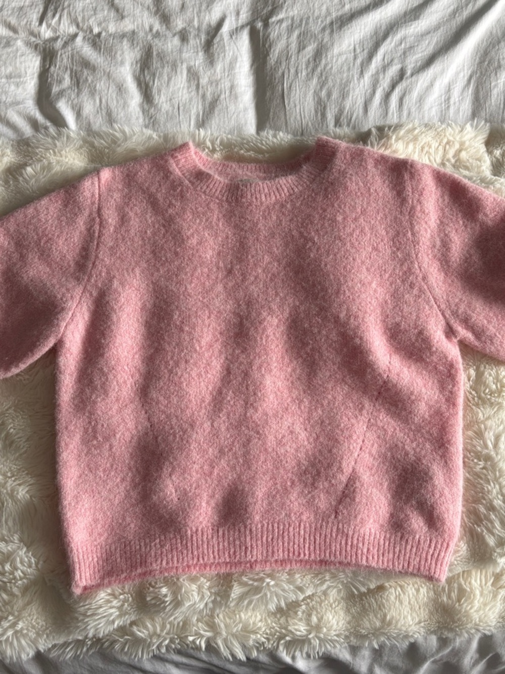 RW&CO. Soft Pink Short Sleeve Crewneck Sweater